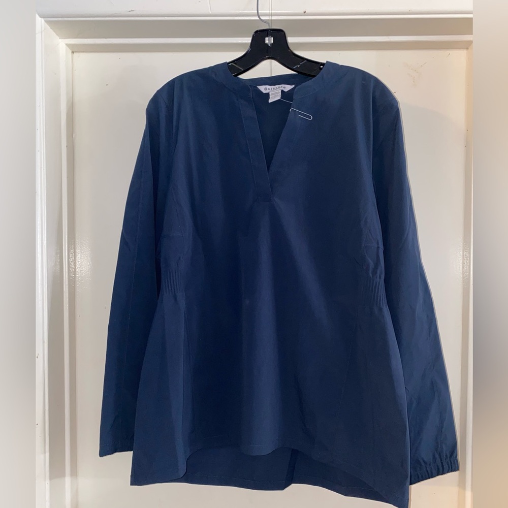Athleta navy Blue top, M